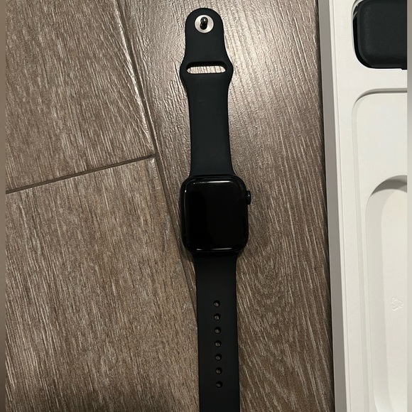 Apple Watch Series 8 - Picture 3 of 14